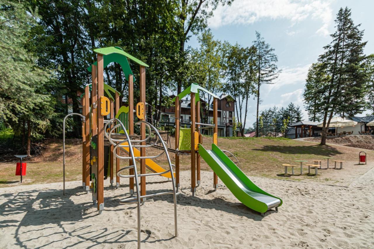 Szczawnica Park Resort & Spa Esterno foto Playground at the beach